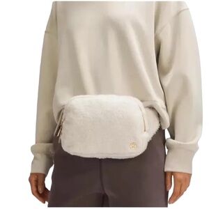 Lululemon Everywhere Belt Bag Large 2L White Opal With Gold Hardware